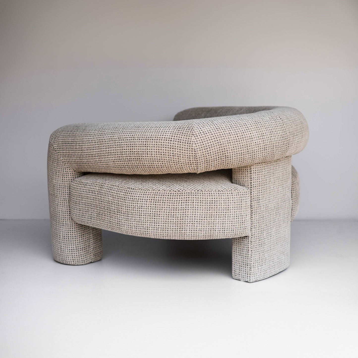 COVE COMFORT ARMCHAIR