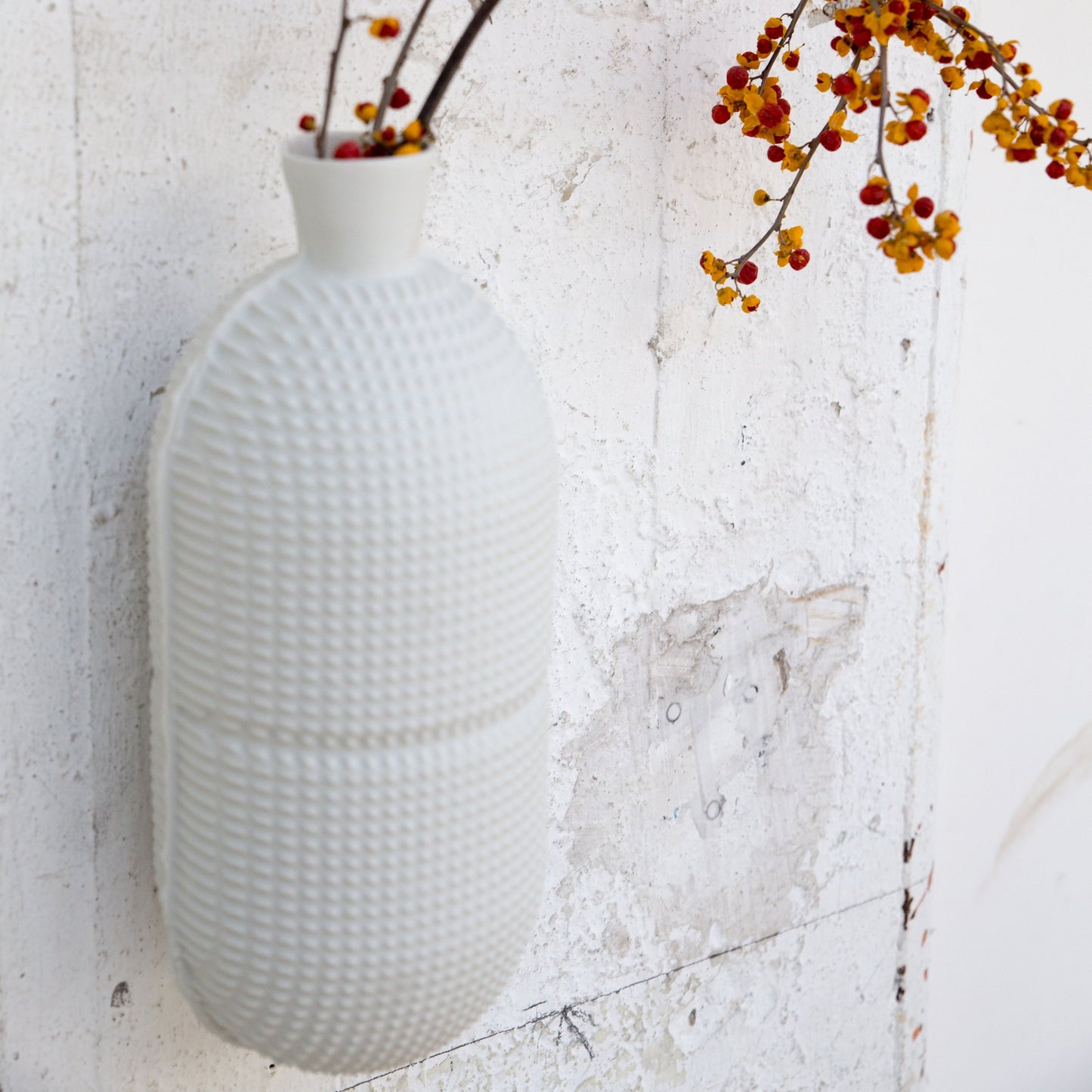 VASE HANG WHITE